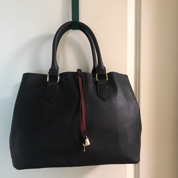 Apt. 9 Purse - Picture 2 of 6